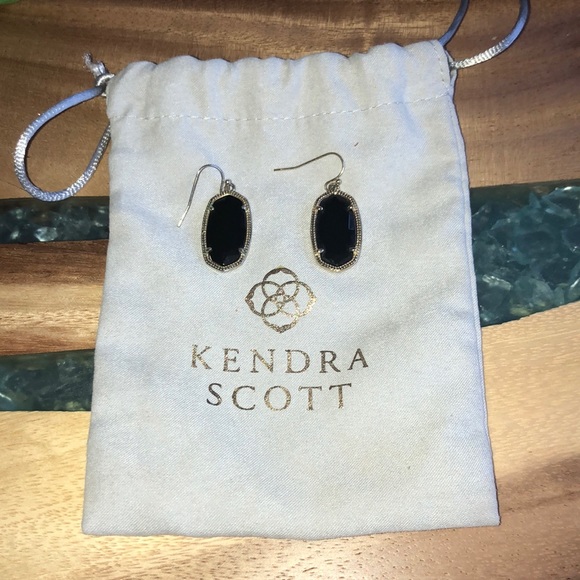 Kendra Scott Jewelry - Kendra Scott black earrings